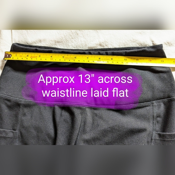 Along Fit size Med ladies, EUC black yoga leggings with pockets! - Picture 3 of 14